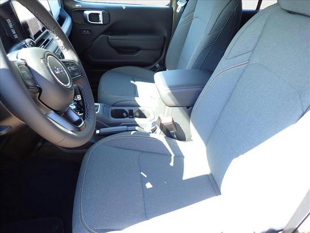 new 2025 Jeep Gladiator car, priced at $48,679