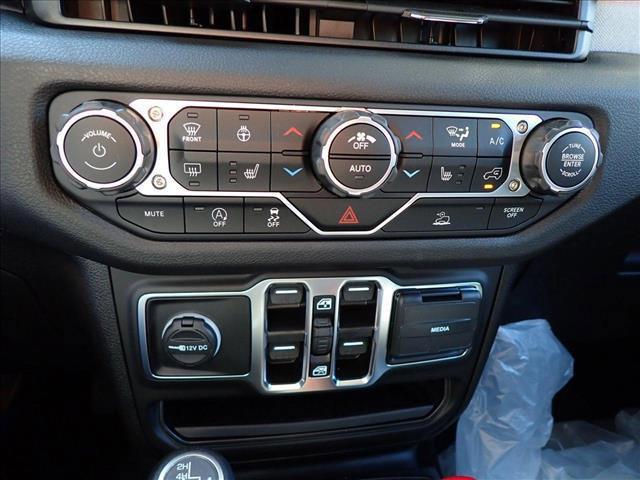 new 2025 Jeep Gladiator car, priced at $48,679