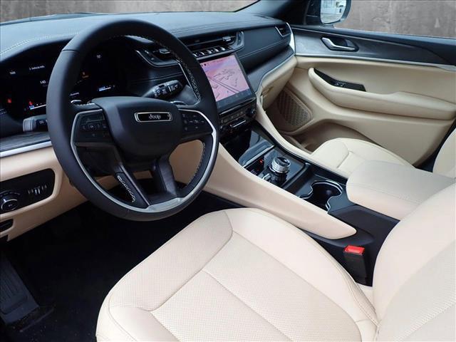 new 2025 Jeep Grand Cherokee car, priced at $52,083