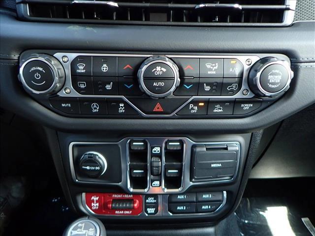 new 2025 Jeep Gladiator car, priced at $60,044