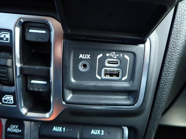 new 2025 Jeep Gladiator car, priced at $60,044