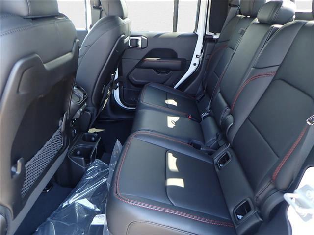 new 2025 Jeep Gladiator car, priced at $60,044