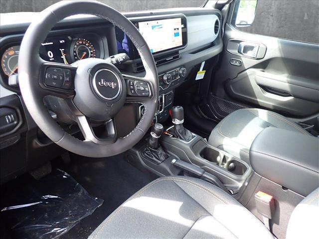 new 2025 Jeep Wrangler car, priced at $52,574