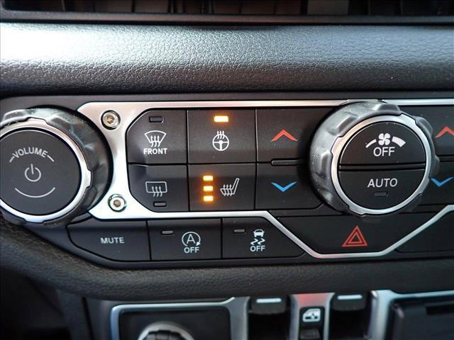 new 2025 Jeep Wrangler car, priced at $52,574