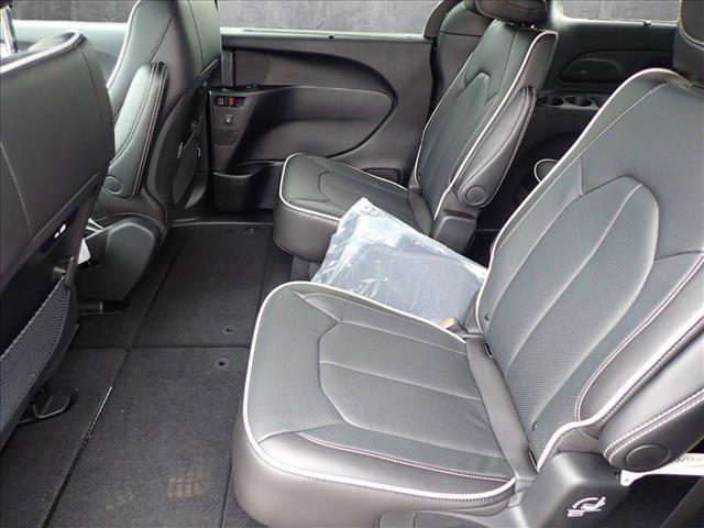 new 2025 Chrysler Pacifica car, priced at $56,639