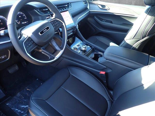 new 2025 Jeep Grand Cherokee car, priced at $53,334