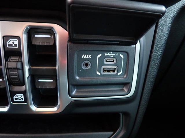 new 2025 Jeep Gladiator car, priced at $39,297
