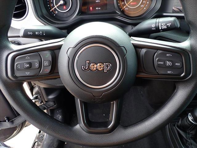 new 2025 Jeep Gladiator car, priced at $39,297