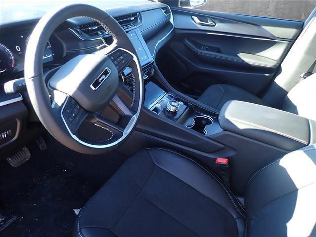 new 2025 Jeep Grand Cherokee car, priced at $51,269