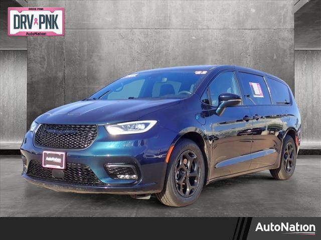 used 2022 Chrysler Pacifica Hybrid car, priced at $30,548