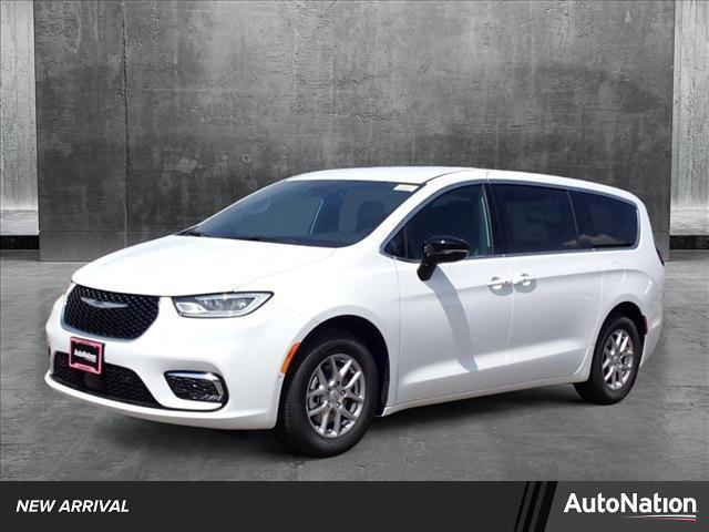 new 2025 Chrysler Pacifica car, priced at $46,524