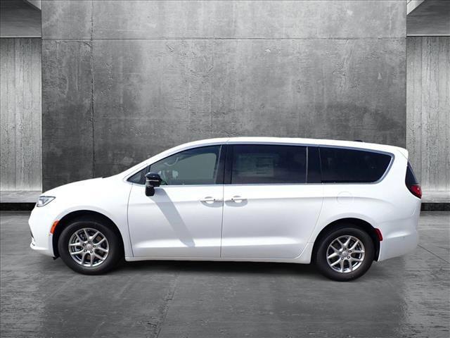new 2025 Chrysler Pacifica car, priced at $46,524