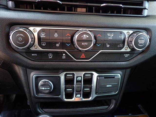 new 2025 Jeep Wrangler car, priced at $51,744
