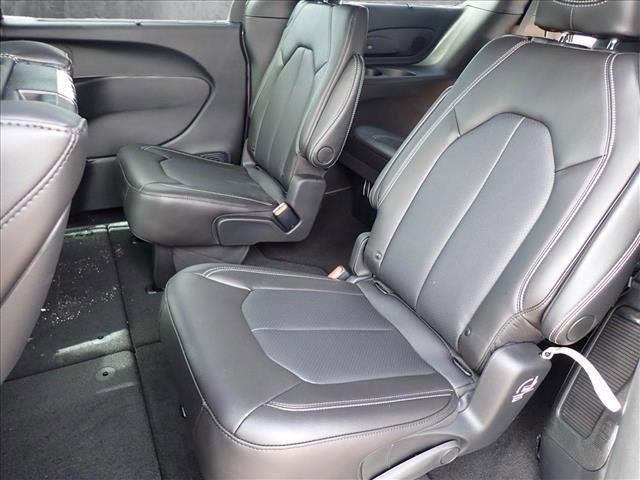 new 2025 Chrysler Pacifica car, priced at $51,797