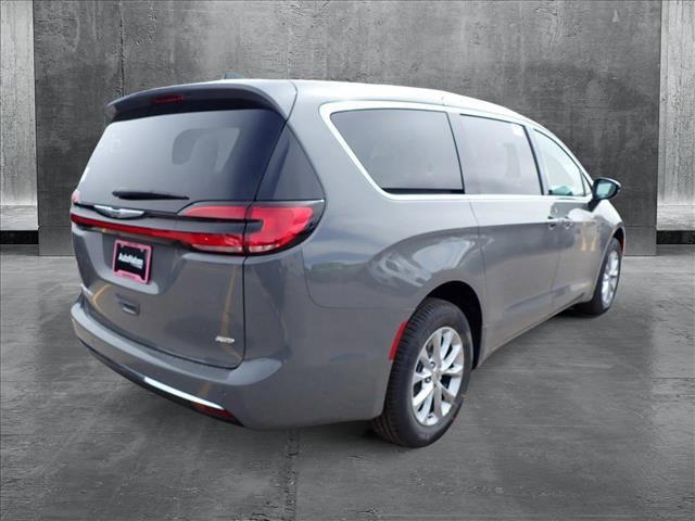 new 2025 Chrysler Pacifica car, priced at $51,797