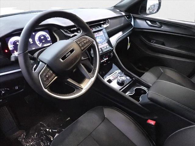 new 2025 Jeep Grand Cherokee L car, priced at $43,384