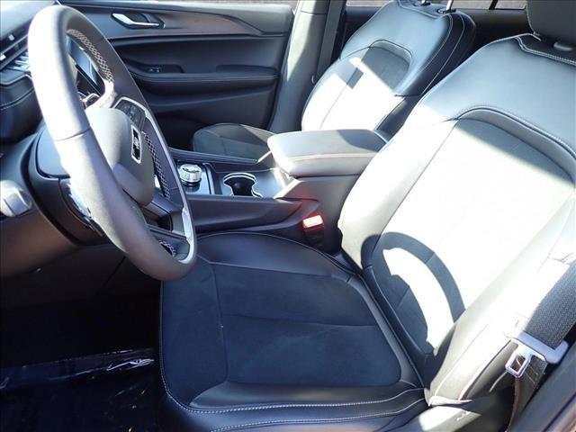 new 2025 Jeep Grand Cherokee L car, priced at $50,324