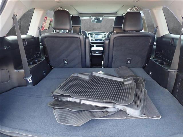 used 2019 Toyota Highlander Hybrid car, priced at $29,000