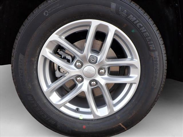 new 2025 Jeep Grand Cherokee car, priced at $42,719