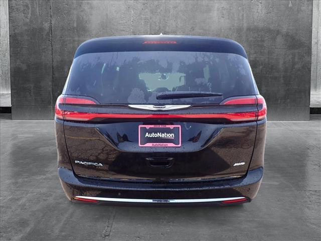 new 2025 Chrysler Pacifica car, priced at $45,697