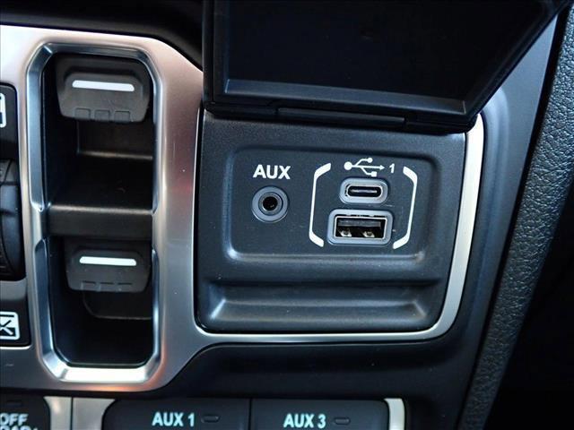 new 2025 Jeep Gladiator car, priced at $54,299