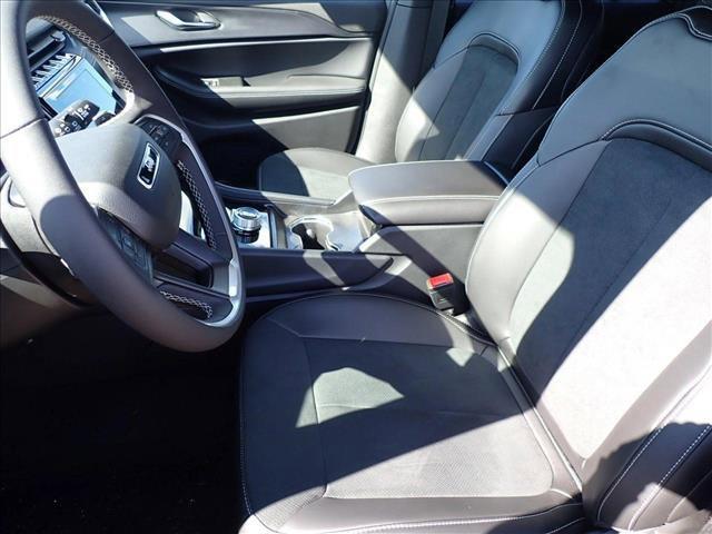 new 2025 Jeep Grand Cherokee car, priced at $46,547