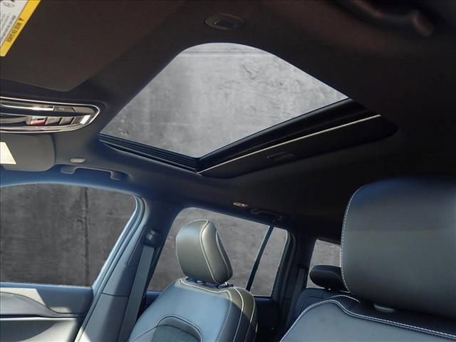 new 2025 Jeep Grand Cherokee car, priced at $51,044