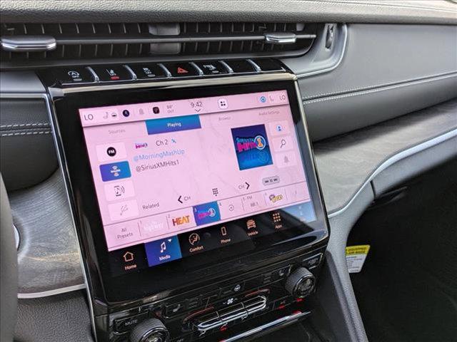 new 2025 Jeep Grand Cherokee car, priced at $45,449