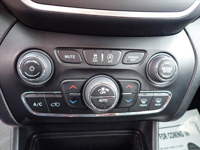 used 2023 Jeep Cherokee car, priced at $24,998