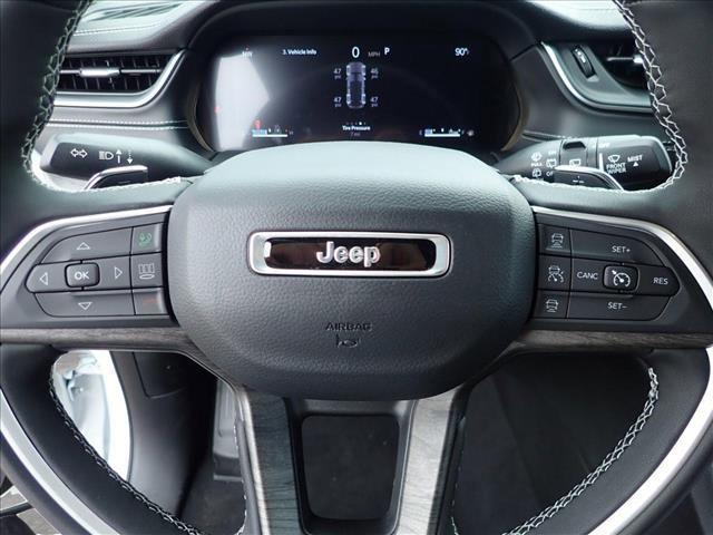 new 2024 Jeep Grand Cherokee car, priced at $45,698