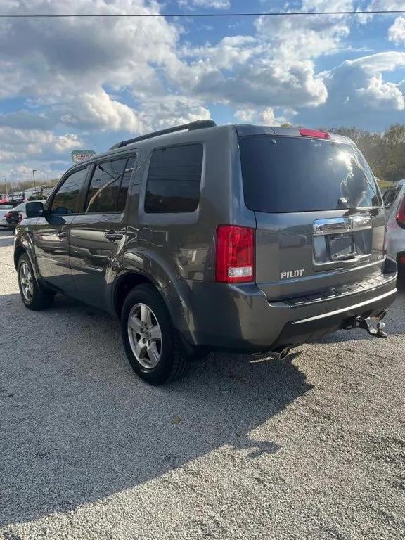 used 2011 Honda Pilot car, priced at $8,995
