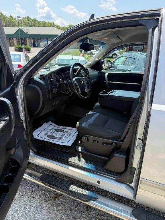 used 2013 Chevrolet Silverado 1500 car, priced at $11,995