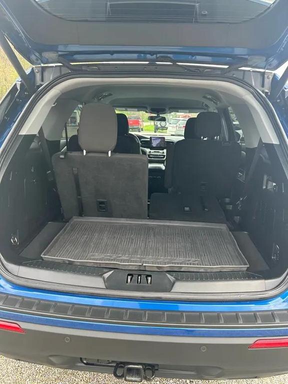 used 2021 Ford Explorer car, priced at $18,995