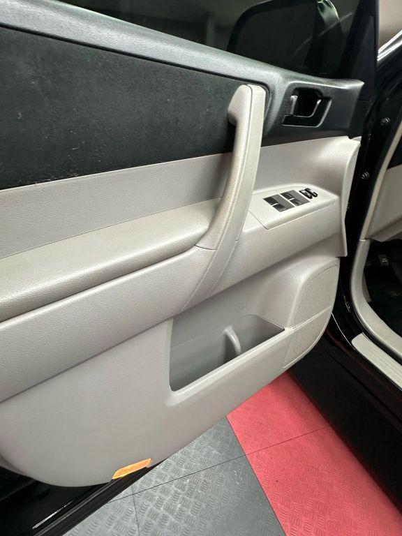 used 2010 Toyota Highlander car, priced at $6,999