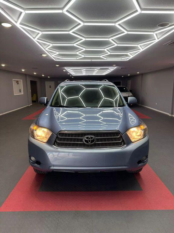 used 2010 Toyota Highlander Hybrid car, priced at $11,699