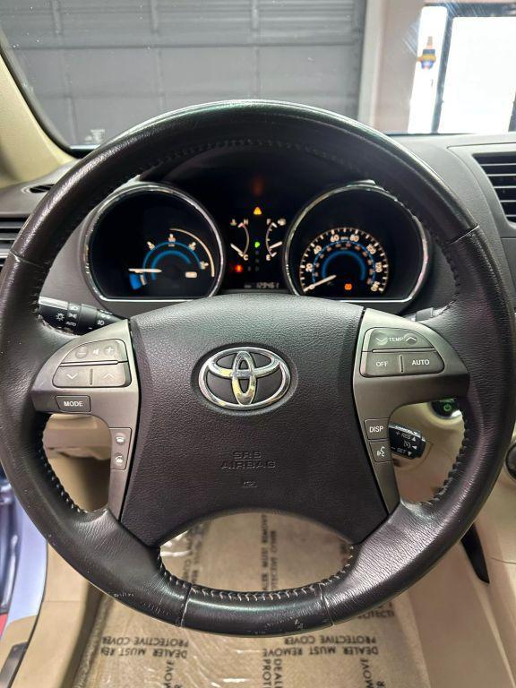 used 2010 Toyota Highlander Hybrid car, priced at $11,699