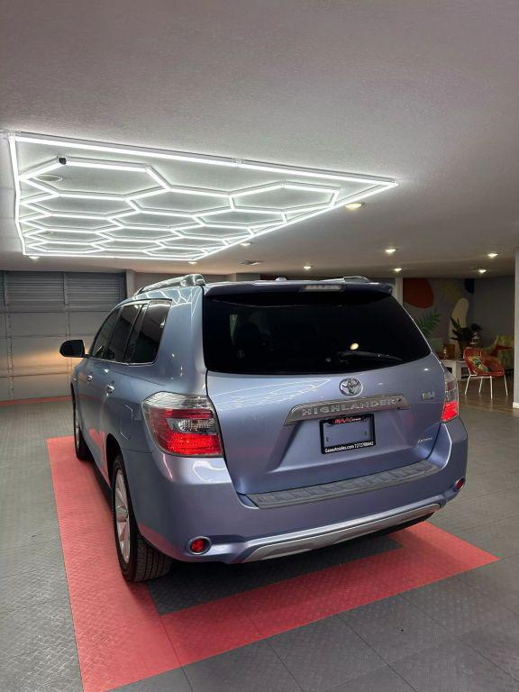 used 2010 Toyota Highlander Hybrid car, priced at $11,699