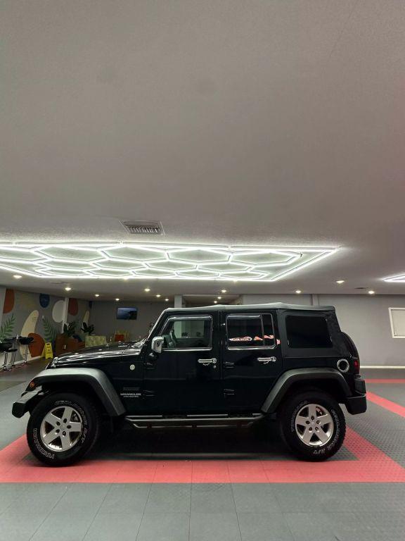 used 2010 Jeep Wrangler Unlimited car, priced at $11,999