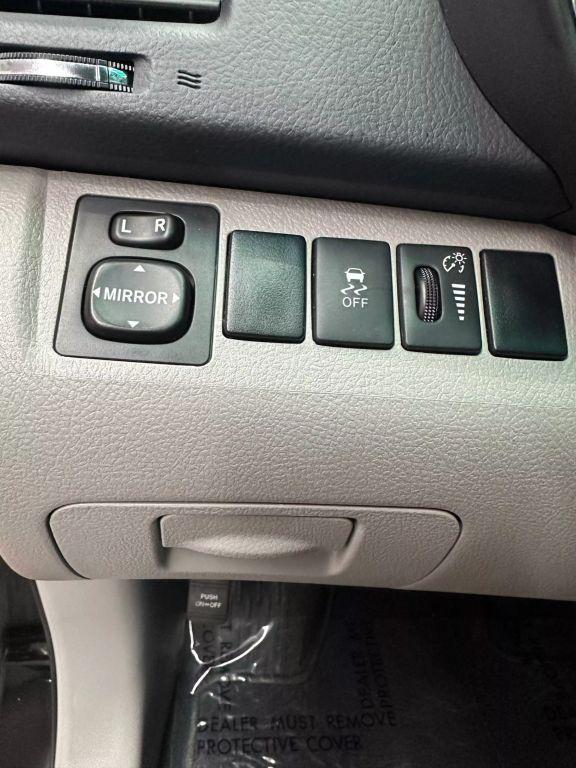used 2013 Toyota Highlander car, priced at $9,999