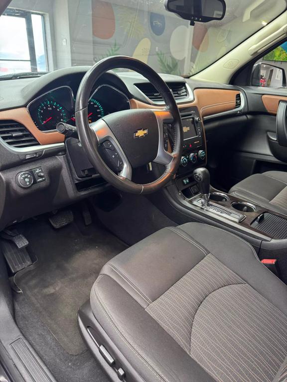 used 2017 Chevrolet Traverse car, priced at $9,499