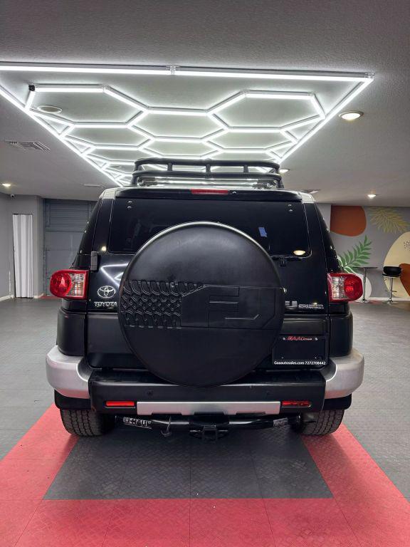 used 2007 Toyota FJ Cruiser car, priced at $12,499