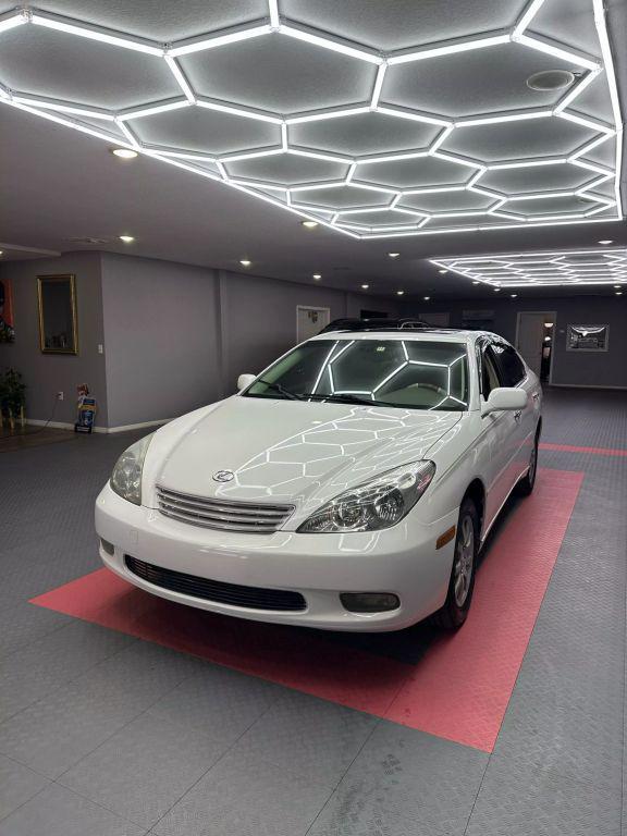 used 2004 Lexus ES 330 car, priced at $4,999