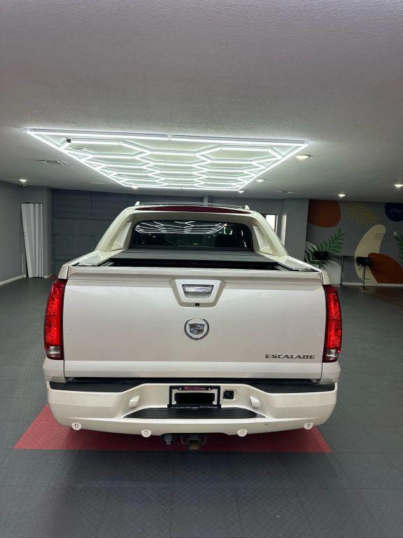used 2008 Cadillac Escalade EXT car, priced at $13,499