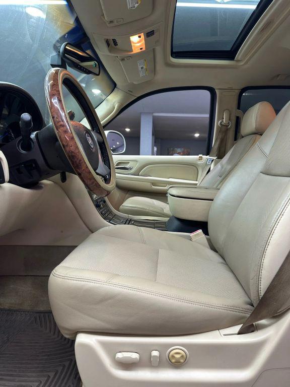 used 2008 Cadillac Escalade EXT car, priced at $13,499