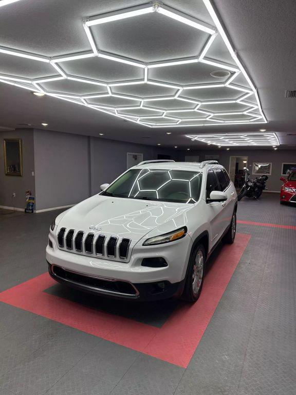 used 2016 Jeep Cherokee car, priced at $7,799