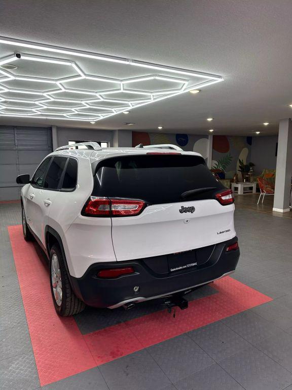 used 2016 Jeep Cherokee car, priced at $7,799