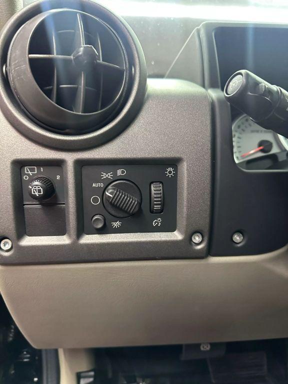 used 2004 Hummer H2 car, priced at $15,499