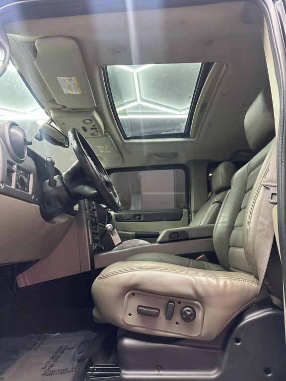 used 2004 Hummer H2 car, priced at $15,499