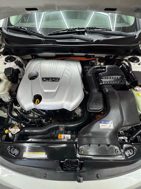 used 2013 Hyundai Sonata Hybrid car, priced at $7,999