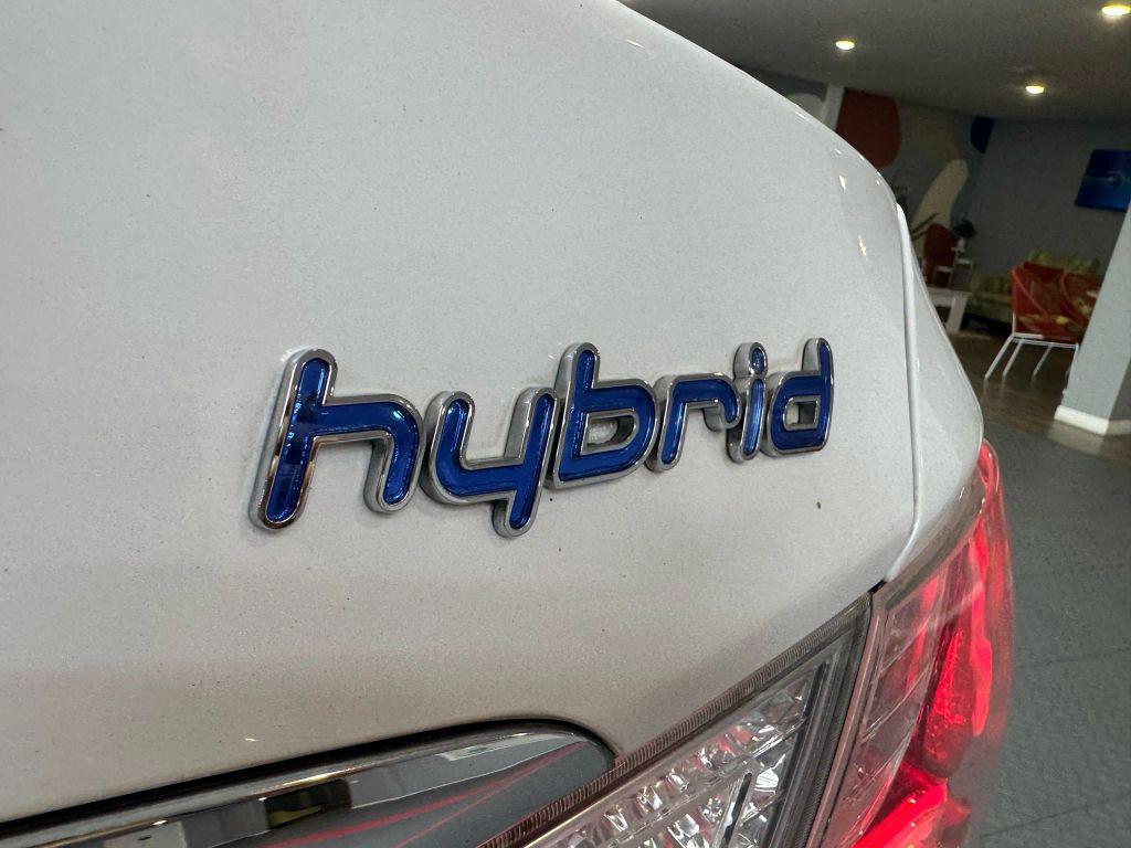 used 2013 Hyundai Sonata Hybrid car, priced at $7,999